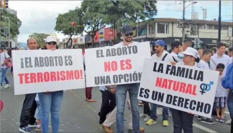  ?? ?? FE. Las religiones se oponen al aborto porque va en contra de un principio fundamenta­l para ellas, el de no matar.