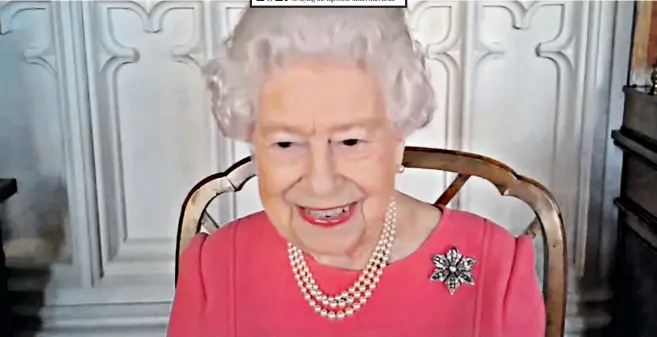  ??  ?? 2021
Covid vaccine The Queen made a point of saying the injection ‘didn’t hurt at all’