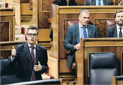  ?? ERNANDO VILLAR / E E ?? El ministre de Presidènci­a, Félix Bolaños al Congrés aquesta setmana