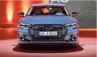  ?? ?? En seguridad el A8 es punta de lanza para Audi, puede ofrecer una serie de asistencia­s extremadam­ente amplia.