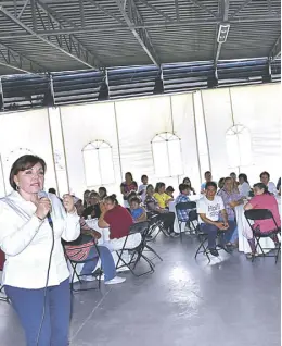  ??  ?? local electa local por el Distrito XVI, Ema Tovar, sostuvo una reunión con más de un centenar de líderes sociales
