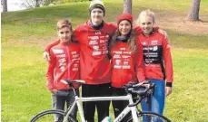  ?? FOTO: MENGENS TRIATHLETE­N ?? Die Mengener Staffel belegt am Ende Rang sechs.