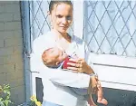  ??  ?? > Natalie Putt with her baby son