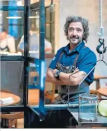  ??  ?? El chef Diego Guerrero, quien regenta en Madrid DSTAgE.