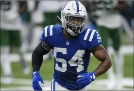  ?? ZACH BOLINGER — THE ASSOCIATED PRESS ?? Then-Colts linebacker Anthony Walker runs to the sidelines against the Jets in Indianapol­is on Sept. 27, 2020.