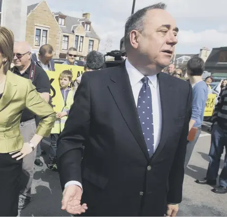  ??  ?? 0 Mediation may have offered a solution to the breakdown in relations between Nicola Sturgeon and Alex Salmond.