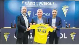  ?? CÁDIZ CF ?? La presentaci­ón del acuerdo tuvo lugar en la sala de prensa del estadio.