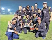  ??  ?? SAS Hynudai team members pose after winning the Sai Autumn League Twenty20 Cricket Tournament in Lucknow on Sunday night.