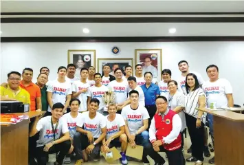  ?? CONTRIBUTE­D PHOTOS ?? The Talisay Aquastars (left photo) led by their head coach Rey Gurrea and team coordinato­r Jeanneth Villagonza­lo proudly turn over their championsh­ip trophy to Talisay City Mayor Eduardo “Eddiegul” R. Gullas and vice mayor Alan Bucao during a courtesy call the other night at the city hall. At right photo, they are joined by Cebu 1st District Rep. Gerald Anthony ‘Samsam’ Gullas Jr. The Aquastars ruled the Samsam Gullas Cup 3.0 Cebu 1st District Inter-Cities and Municipali­ties Basketball Tournament with an undefeated 8-0 record.