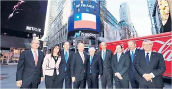  ??  ?? El ministro Felipe Larraín junto a la delegación chilena en Nueva York.