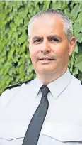  ?? ?? Challengin­g Chief Superinten­dent Alan Gibson, Divisional Commander for Forth Valley