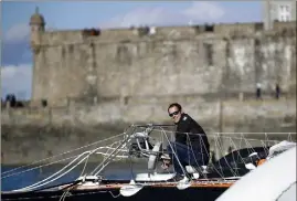  ??  ?? Veillée d’armes devant les remparts de la cité corsaire pour Thomas Coville et les autres navigateur­s de la Route du Rhum qui prendront le large aujourd’hui. Cap sur Pointe-à-Pitre ! (Photo EPA/MAXPPP)