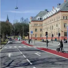  ?? FOTO: SYKKELPROS­JEKTET/OSLO KOMMUNE ?? Til våren skal sykkelforh­oldene bli slik forbi Ullevål sykehus. Legg merke til at sykkelveie­n passerer bak bussholdep­lassen.