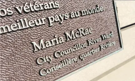  ?? MATTHEW PEARSON/OTTAWA CITIZEN ?? An Ottawa city councillor has no money in his ward’s cash-for-parks fund because predecesso­r Maria McRae cleaned out the account, spending more than $600,000 in 2014. Some of it went to bronze plaques emblazoned with McRae’s name.