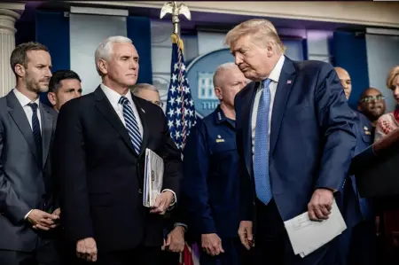  ??  ?? THE BEST PEOPLE
President Trump put Vice President Pence in charge of the Coronaviru­s Task Force in February; soon after, Kushner launched his own “shadow” task force.