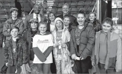  ?? SUBMITTED PHOTO/GORDON SAMPSON ?? Shown here attending the Cape Breton Highlander­s basketball game were front row, left to right, Landon Clarke, Hayden Timbury (wearing a Highlander­s t-shirt), Kaylee Dominix, Haley Smith and Emily Clarke; middle row, Mikayla Nichol and Kevin...