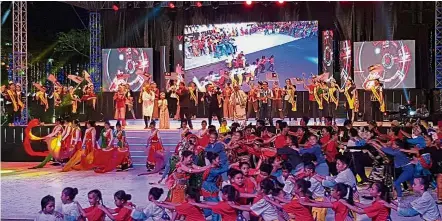  ??  ?? Vibrant display: A colourful array of Malaysian cultures will be showcased at the Malaysia Day celebratio­ns at Padang Merdeka in Kota Kinabalu.