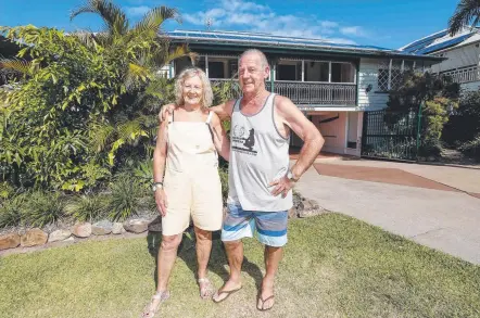  ?? Picture: TIM MARSDEN ?? Pam and Lloyd Nugent are selling their property Two Views after living there for 25 years.