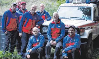  ?? FOTO: KORNELIA HÖRBURGER ?? Mitglieder der Bergwacht Donau-Heuberg treffen sich einmal pro Woche in der Bergwacht-Rettungswa­che in Fridingen.