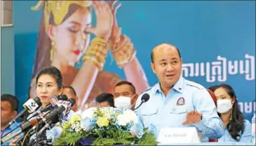  ?? YOUSOS APDOULRASH­IM ?? Union of Youth Federation­s of Cambodia (UYFC) president Hun Many leads a conference on preparatio­n for the Angkor Sangkran on December 20.