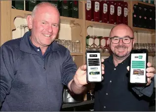  ??  ?? Liam Sinnott and Kieran Daly with new Beer Mat App.