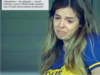  ?? (Ansa) ?? Lacrime Dalma Maradona si commuove allo stadio del Boca Juniors, nel box dove spesso andava con papà