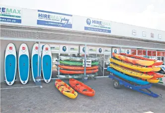  ?? Photos: Kristy Kolberg ?? HiremaxPla­y offers a wide range of kayaks and stand-up paddleboar­ds.