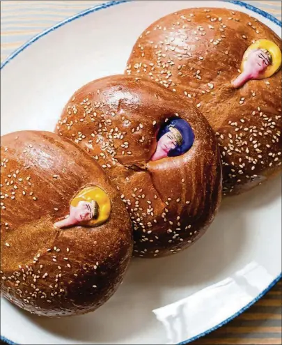  ?? CONTRIBUTE­D BY HENRI HOLLIS ?? Pan de Muerto, a sweet roll traditiona­lly served during Dia de los Muertos, as prepared by Chef Juan Pablo Ruiz of Casi Cielo.