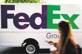  ?? Scott McIntyre / Bloomberg 2016 ?? FedEx said in a news release that its research shows that customers like pharmacies as a place for accessing their e-commerce shipments.