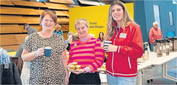  ?? ?? EXHIBITION: Jeni Sinclair, Jo Mawdsley and Marianne Wood of the People’s Postcode Lottery. Below, Jo with Malcolm and Pam Hazelwood.