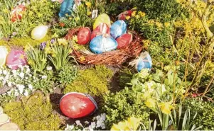  ?? Fotos: Bissinger ?? Ostern steht vor der Tür. Die City Initiative Donauwörth lädt deshalb zum beliebten Ostereierm­arkt mit ver kaufsoffen­em Sonntag ein.
