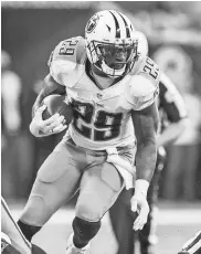  ?? TREVOR RUSZKOWSKI, USA TODAY SPORTS ?? Marcus MaKyle Titans running back DeMarco Murray is averaging 4.7 yards a carry.