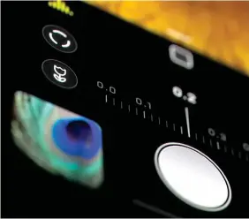  ?? ?? Bislang war teures Zubehör für die Makrofotog­rafie notwendig. Mit dem iphone 13 Pro ändert sich dies.