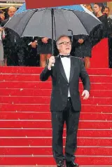  ??  ?? Frémaux. Delegadoge­ral, responsáve­l pela seleção de Cannes: no tapete vermelho