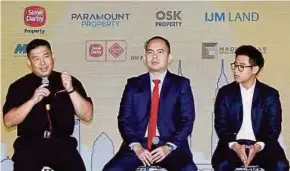  ?? (Foto Mustaffa Kamal/bh) ?? Nam Kit (tengah) bersama Penolong Pengurus Besar Starproper­ty, Ernest Towle (kiri) dan Ketua Pegawai Teknologi Didian Realtor, Brian Wong pada pelancaran platform Didian di Petaling Jaya, semalam.