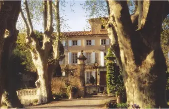  ??  ?? Below: Château Pesquié’s entrance