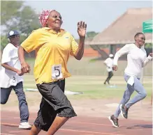  ?? | KHAYA NGWENYA ?? PARTICIPAN­TS in the Golden Games at the Chatsworth Stadium this week, show off their energy and stamina. African News Agency (ANA)