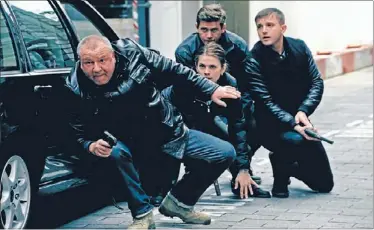  ??  ?? Cockney & loaded: Ray Winstone leads a special police unit with brutal tactics and poor pronunciat­ion in the entertaini­ng crime drama