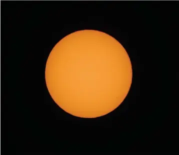  ?? Buy this photo at YumaSun.com PHOTO BY RANDY HOEFT/YUMA SUN ?? THE SUN, as photograph­ed with a telephoto lens, lens extender and a gold-coated filter plate.