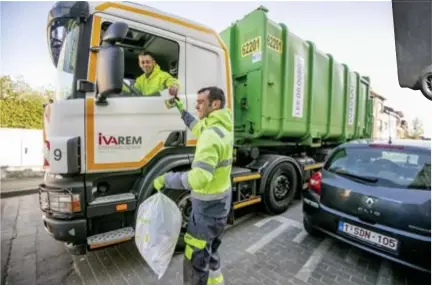  ?? FOTO JOREN DE WEERDT ?? Ivarem, actief in regio Rivierenla­nd, zal net zoals andere afvalbehee­rders aparte ophalingen voor gft moeten inleggen.