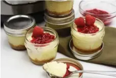  ?? KARON LIU/TORONTO STAR ?? It takes just seven minutes of cooking time to make these cheesecake­s.