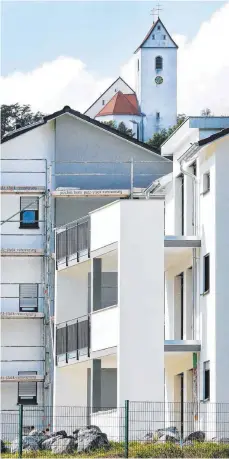  ?? FOTO: ROLAND RASEMANN ?? Neubauwohn­ungen bei Ravensburg: In wirtschaft­lich prosperier­enden Regionen ist die Gefahr von Wertverlus­ten gering.