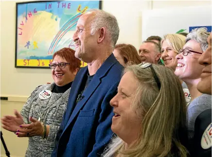  ?? PHOTO: ROSS GIBLIN\STUFF ?? Gareth Morgan launches his election campaign for The Opportunit­ies Party, with candidates, in Wellington yesterday.