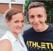  ?? Foto: Voringer ?? Sandra Voringer und Matthias Bertele haben sich vor drei Jah ren spontan über Facebook verabredet – und sind heute gute Freunde.