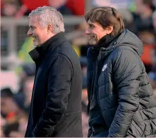  ??  ?? José Mourinho, 55 anni, e Antonio Conte, 48: chi riderà oggi?