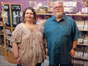  ?? ?? Stephen Guenther and his wife Emily Guenther own the store The Broom Closet and run a variety of tours, including the true crime tour.