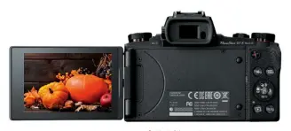  ??  ?? Schlank & kompakt Das 3fach-Zoom der Canon G1 X Mk III ist weniger lichtstark und auch kürzer als beim Vorgängerm­odell.