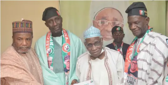  ?? ?? L-R: Kaduna North Senatorial candidate, Labour Party, Ibrahim Sidi Bamalli; Kaduna State Governorsh­ip candidate, Labour Party, Hon Jonathan Asake; Chairman Northern Elders Forum, Prof. Ango Abdullahi and the state Labour Party Deputy Governorsh­ip candidate, Rt. Hon Bashir Aliyu Zangon Aya, during the presentati­on of their 5-point manifesto and courtesy visit to Prof. Ango Abdullahi in Zaria...recently.