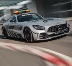  ?? FOTO: MERCEDES-BENZ ?? Mercedes-AMG GT R rykker hurtigt ud.