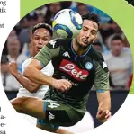  ?? GERARD JULIEN / AFP ?? PALANG PINTU: Pemain Napoli Kostas Manolas dalam laga persahabat­an melawan Olympique de Marseille di Velodrome Stadium, Marseille (4/8).